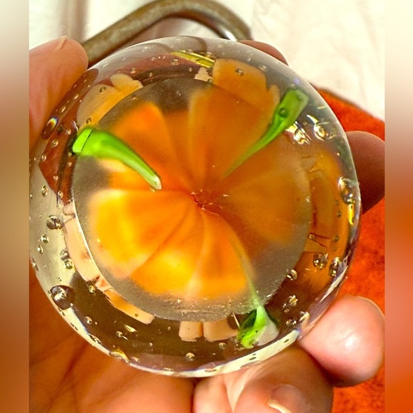 Vintage Controlled Bubble Orange/Peach Peony Paperweight Art Glass - Picture 2 of 4
